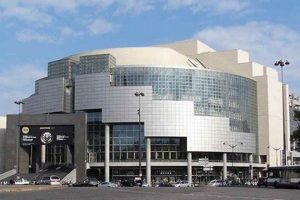 Visit La Opera de la Bastilla: A Parisian Icon + Tips | Hubbastille: Explore the Fusion of Culture, Music & Creativity